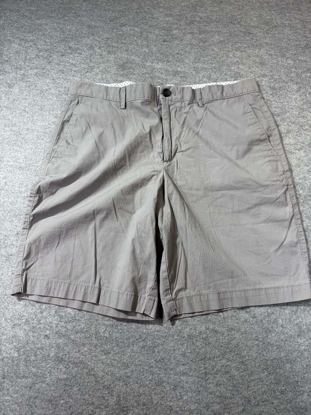 Banana Republic Aiden Short Size 35 Gray Chino Cotton Blend